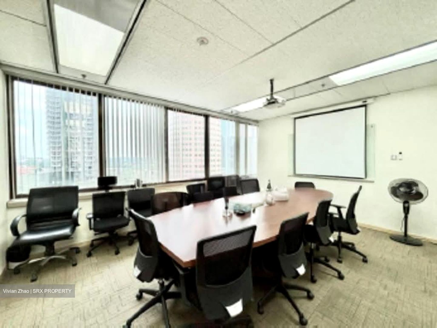 United Square (D11), Office #598611931